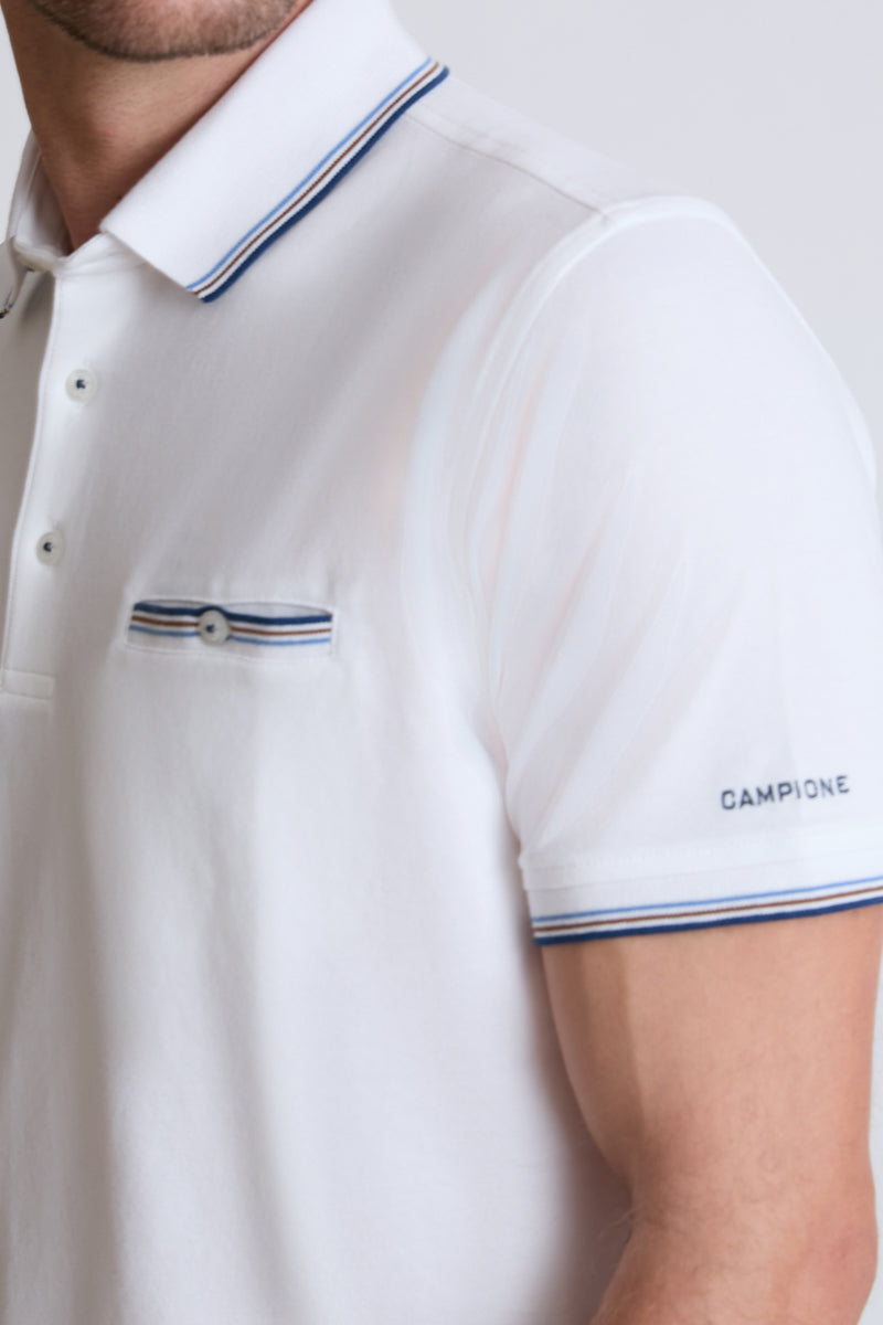 Polo shirt with contrast details