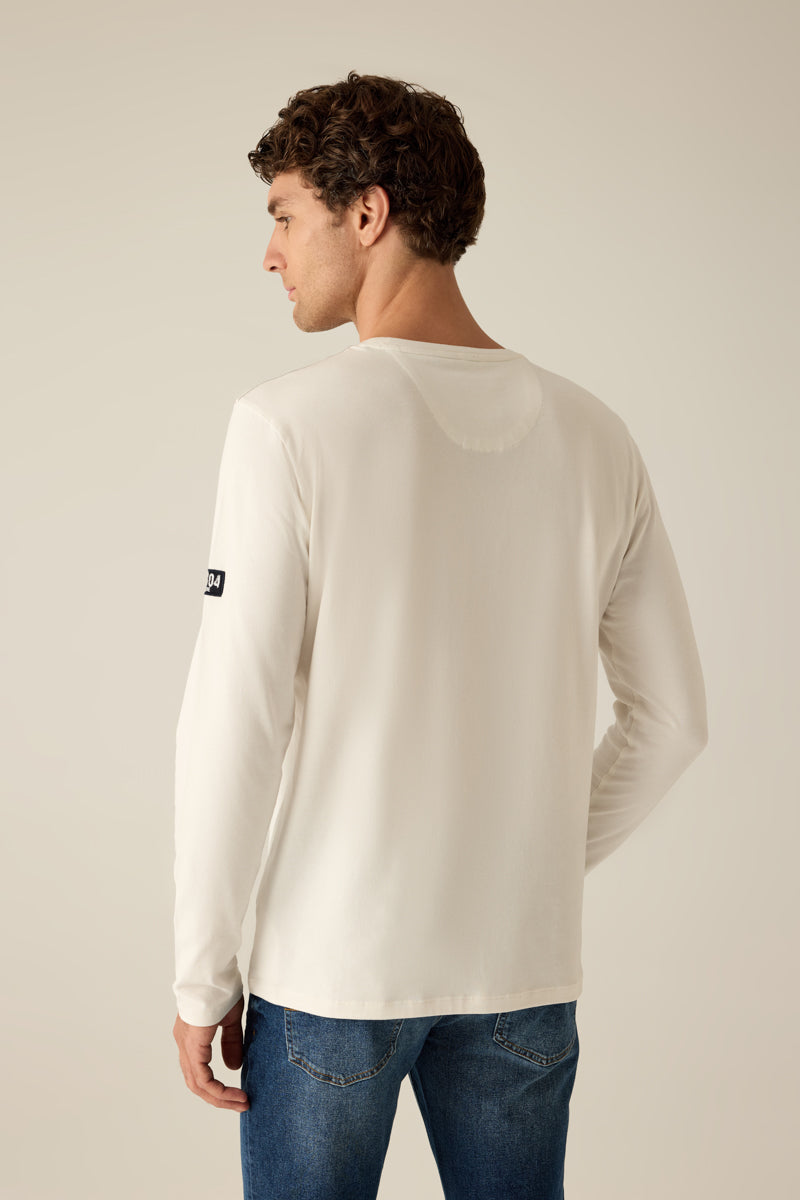 Modern & Maskuline Herren Langarm-T-Shirt in Offwhite