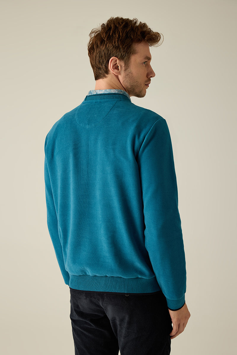 Herren-Sweatpullover – Premium-Look mit Rundhals, Logostickerei und Kontrastbündchen, vielseitig für Business und Freizeit.