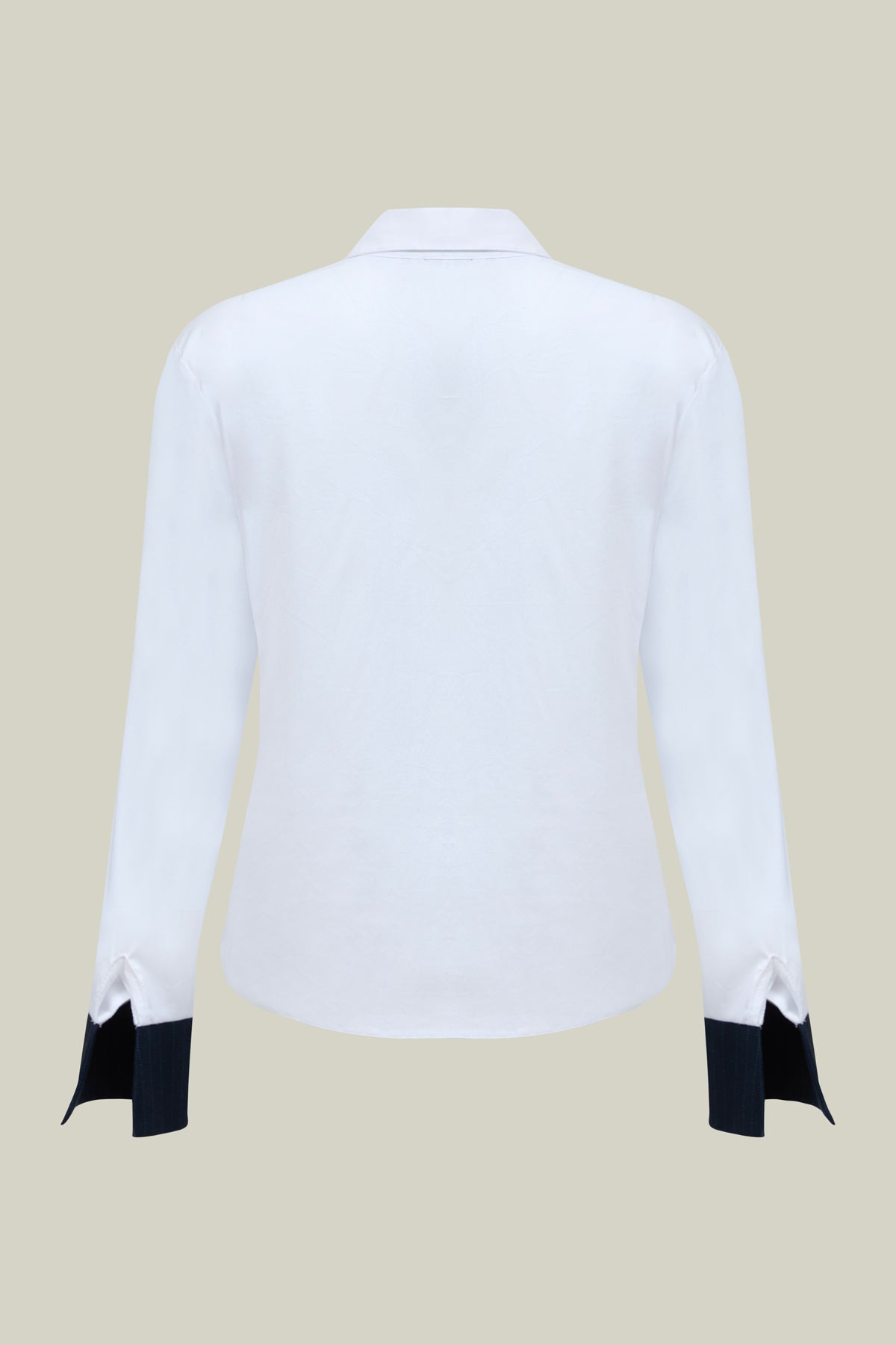 Damenhemd mit Kontrast-Panel – White & Navy