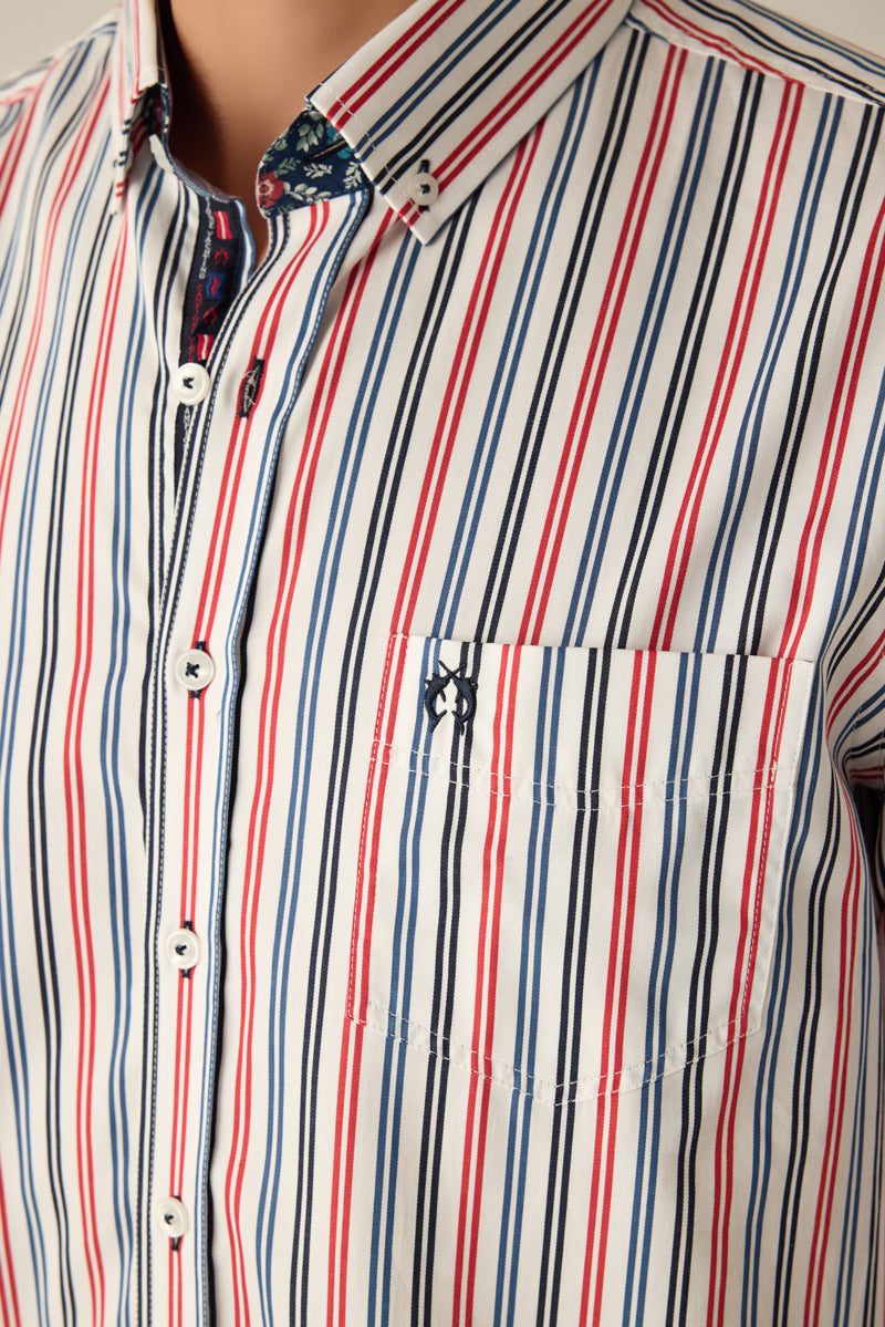 Herren Freizeithemd Modern Fit – White mit Red-Blue-Streifen