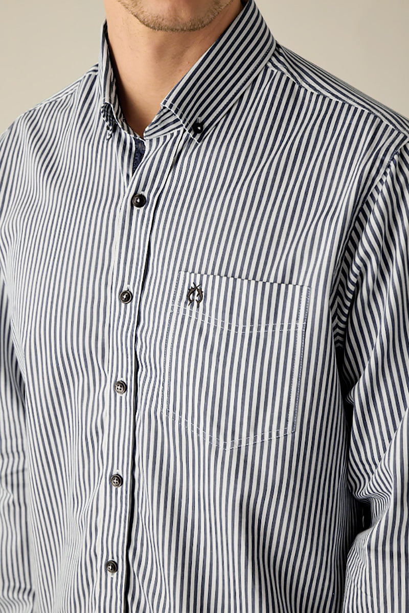Men's striped shirt in blue and white