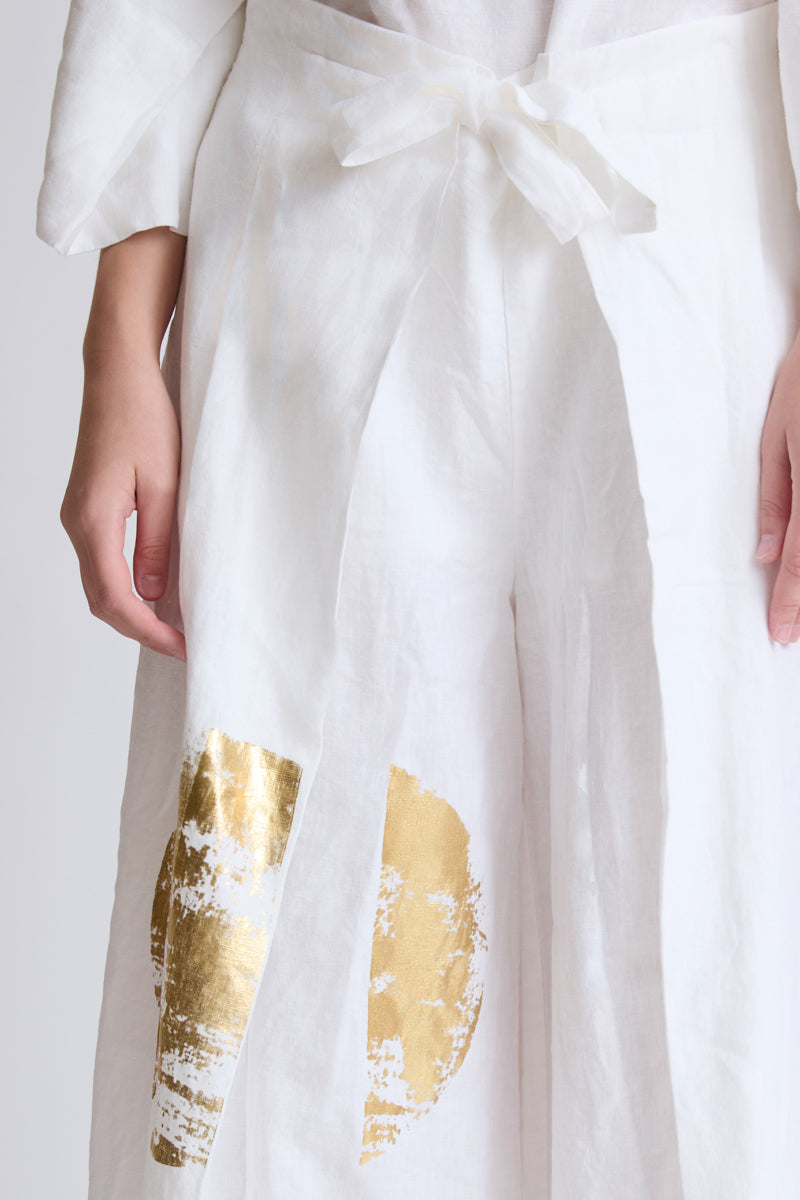 Hose aus Lycra mit weitem Bein und Goldprint