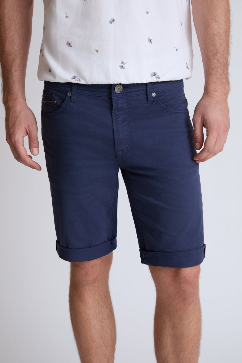 Bermuda mit lässigem Umschlagsaum – seablue #Farbe_seablue