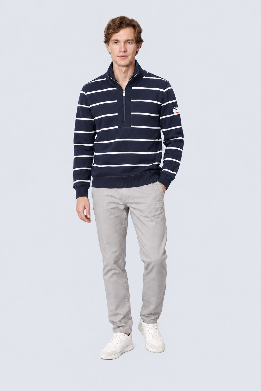 Sweatshirt aus reiner Baumwolle mit Stehkragen und Streifenmuster in navy stripe 1