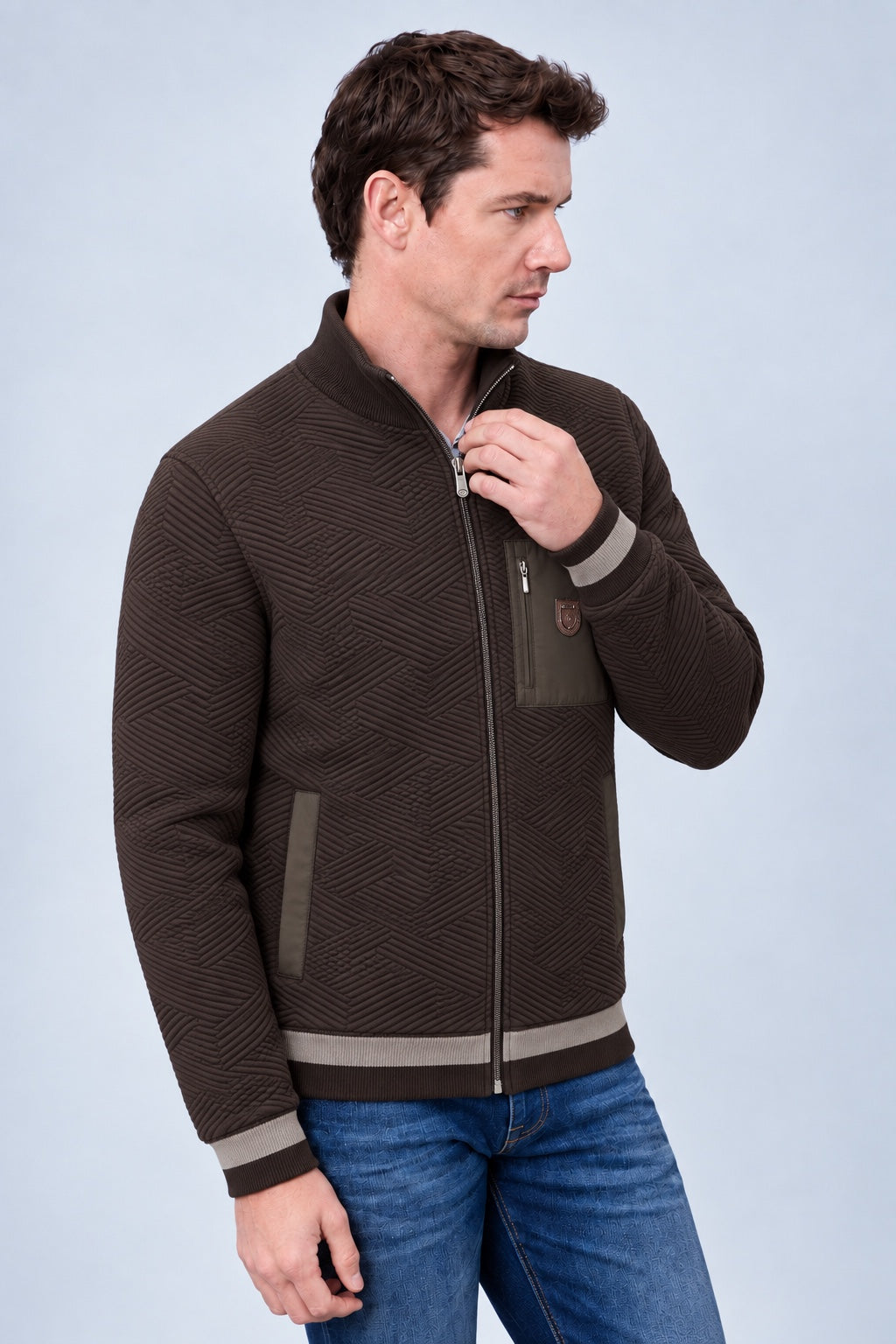 Sweat‑Jacke mit Strukturmuster und Stehkragen in chocolate, Ansicht 2