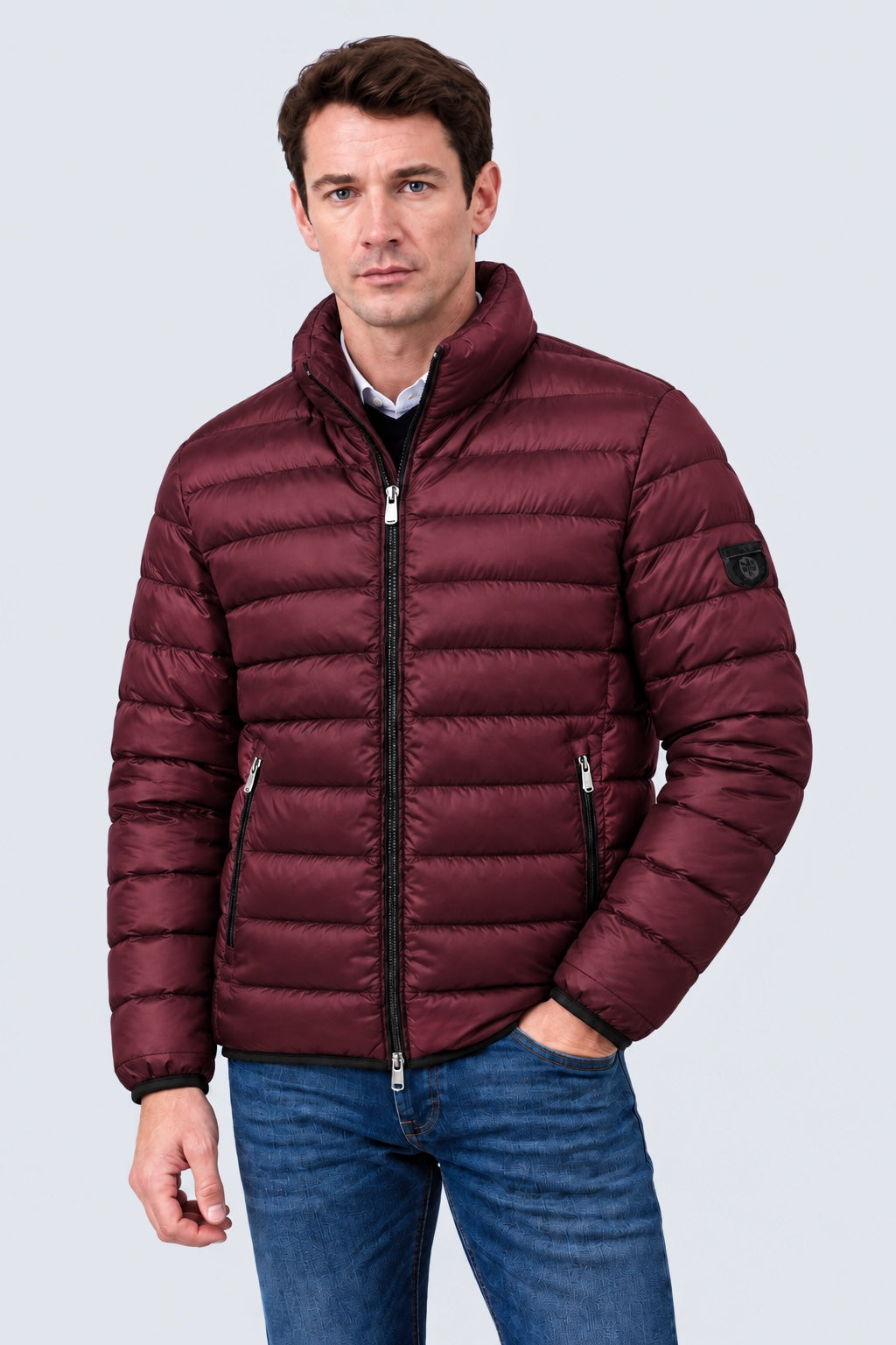 Steppjacke aus Polyester mit Stehkragen in bordeaux, Ansicht 3