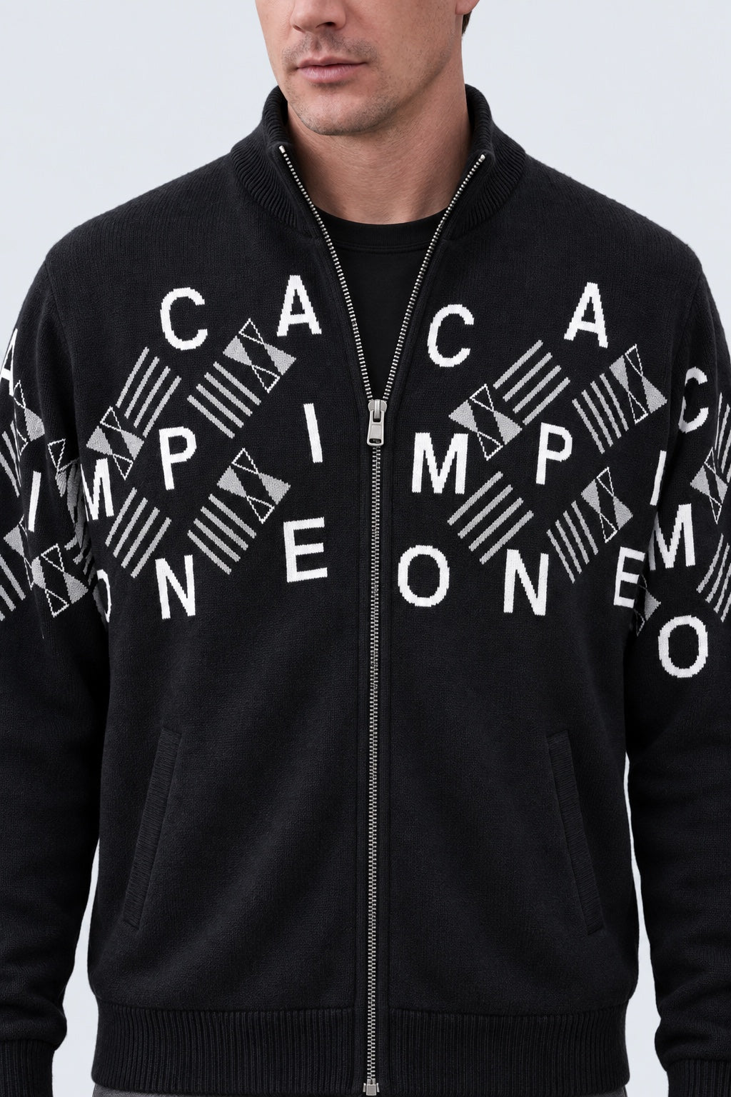 Strickjacke aus Polyamid mit grafischem Logo‑Design in black combi 1, Ansicht 3