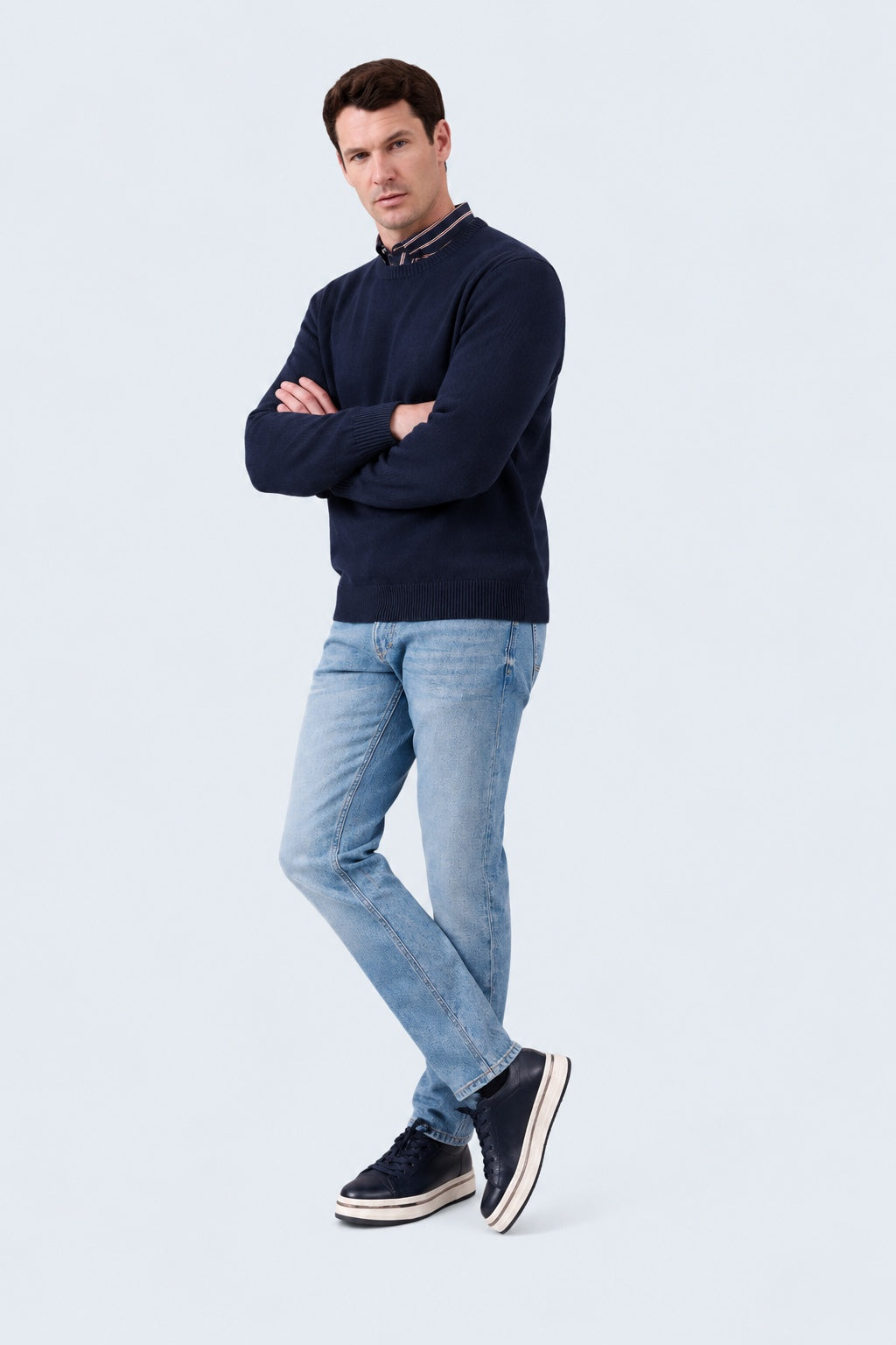 Pullover aus Baumwoll-Acryl-Mix mit Rundhalsausschnitt in navy, Ansicht 2