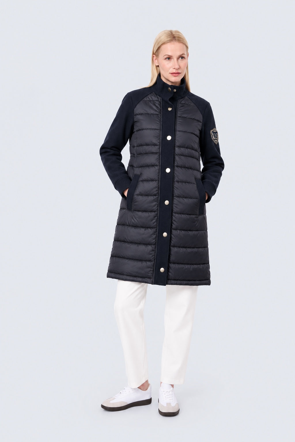 Sweat‑Jacke mit Stehkragen in Materialmix‑Optik in navy