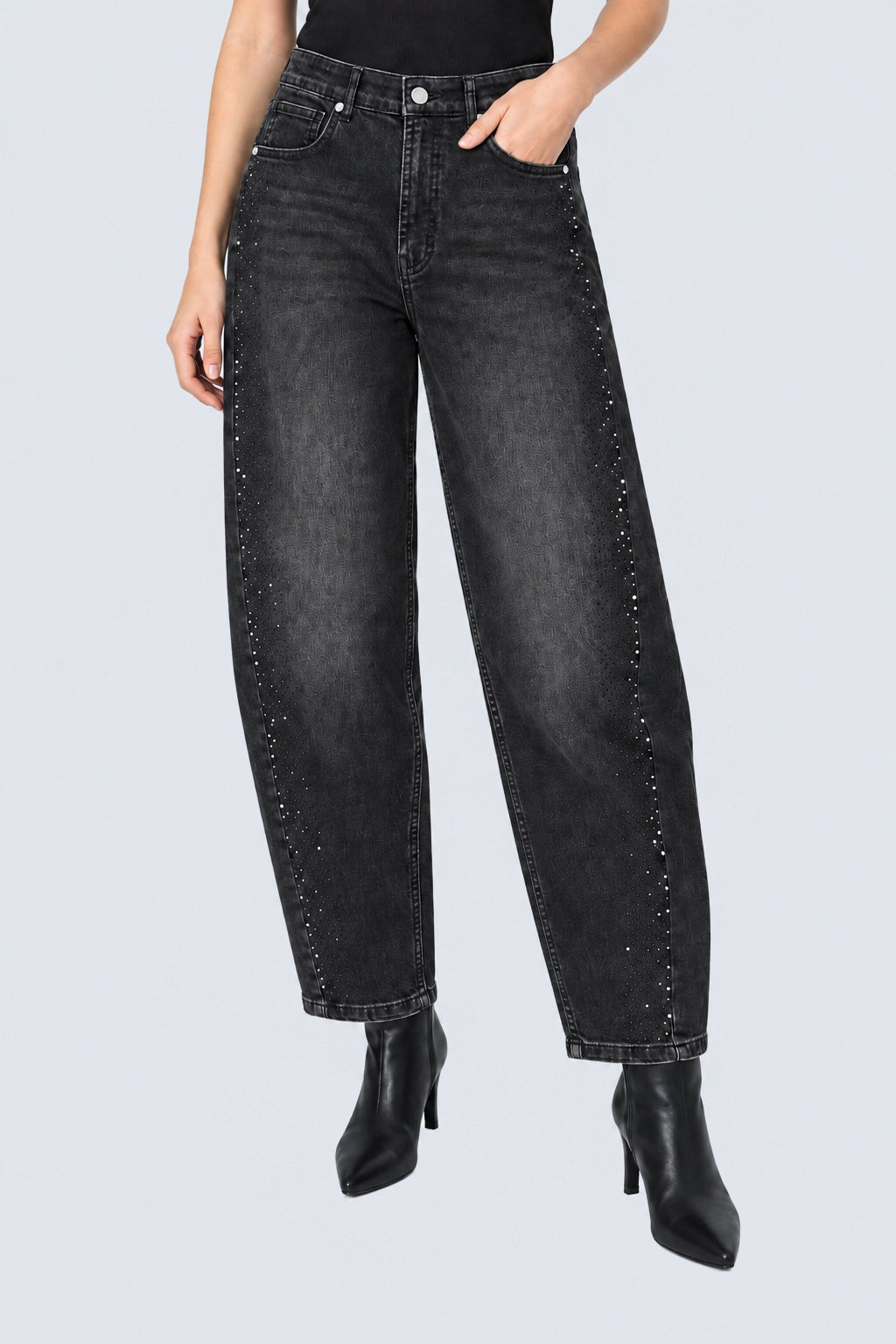 Maya Barrel Jeans aus Baumwoll-Mix mit Strass-Seitenstreifen in black, Ansicht 2