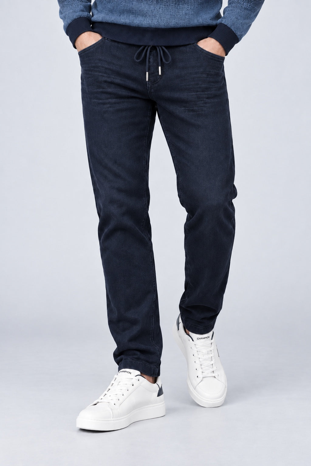 Jog Corduroy Chais Relaxed Fit aus Baumwoll‑Elasthan mit Tunnelzug in navy, Ansicht 2