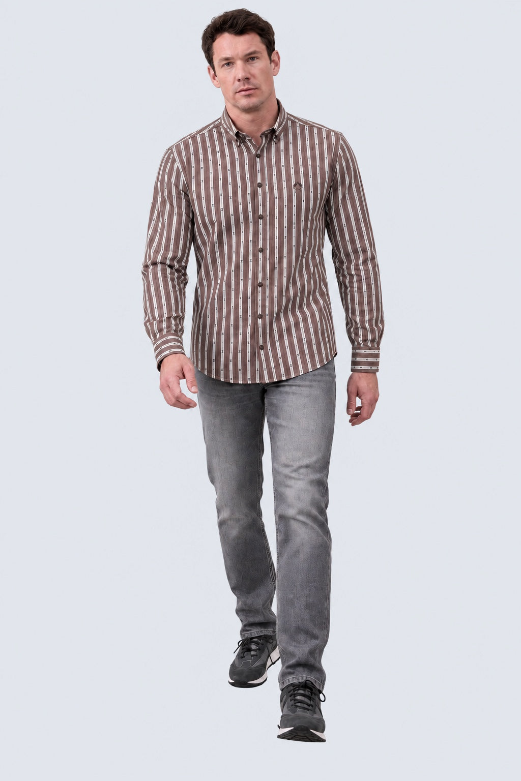 Streifenhemd aus Baumwolle mit Minimal-Muster, Modern Fit in brown print 1