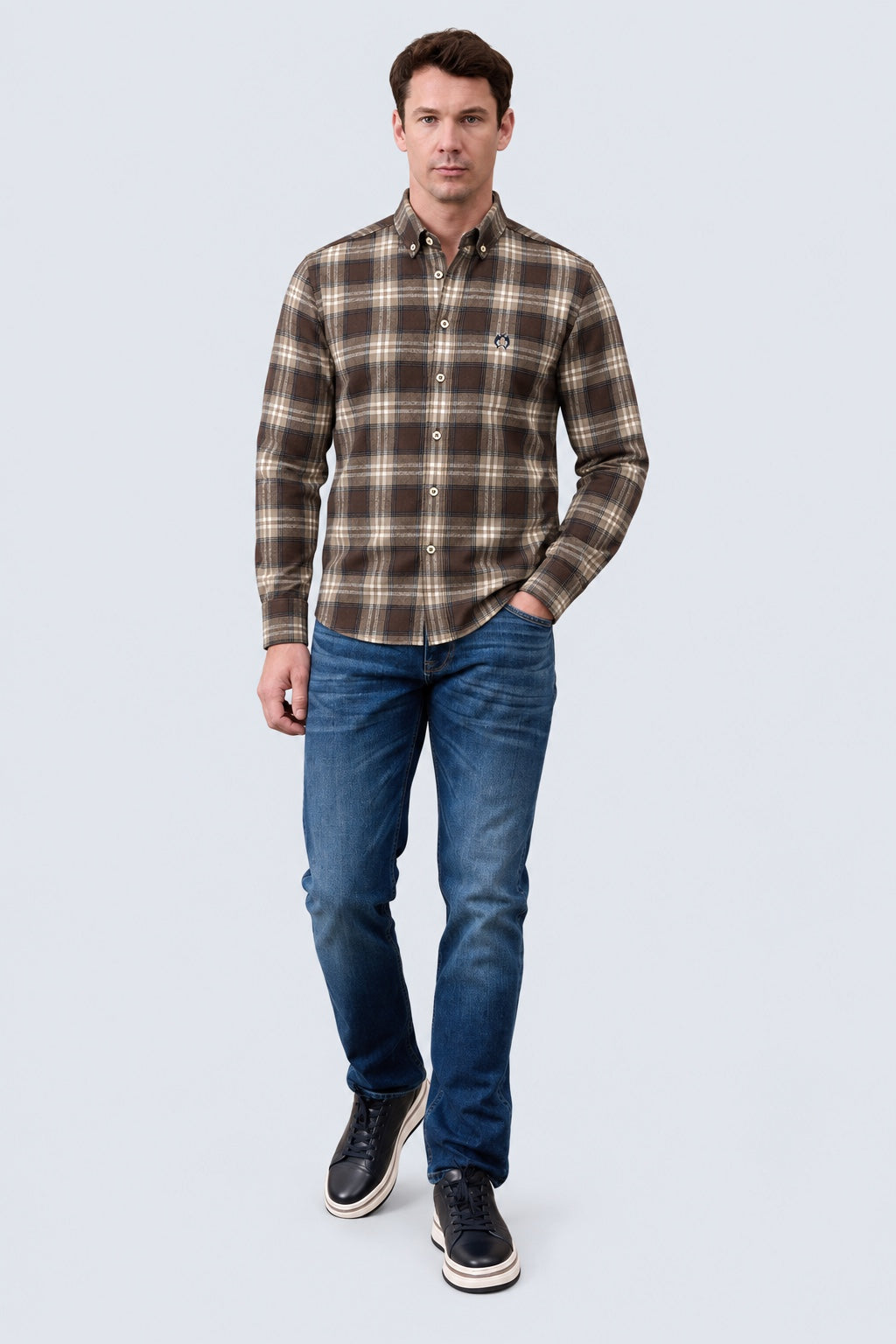 Button‑Down‑Hemd aus Baumwoll‑Mix mit Karomuster in brown check 2