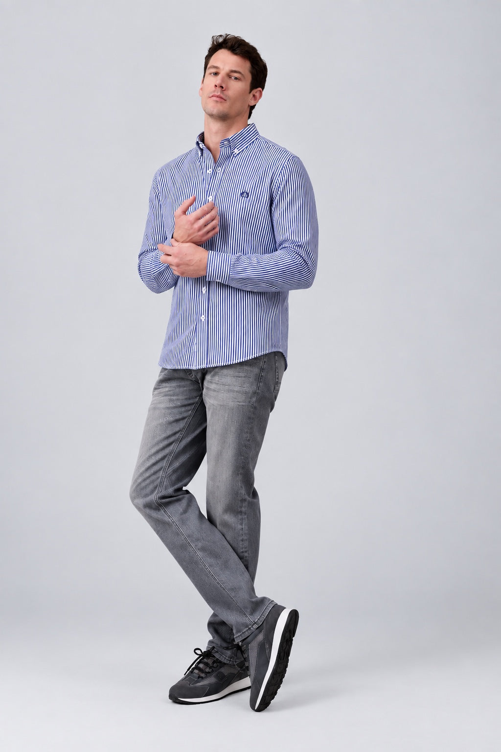 Streifenhemd aus Baumwolle mit Button‑down‑Kragen, Modern Fit in indigo stripe 1