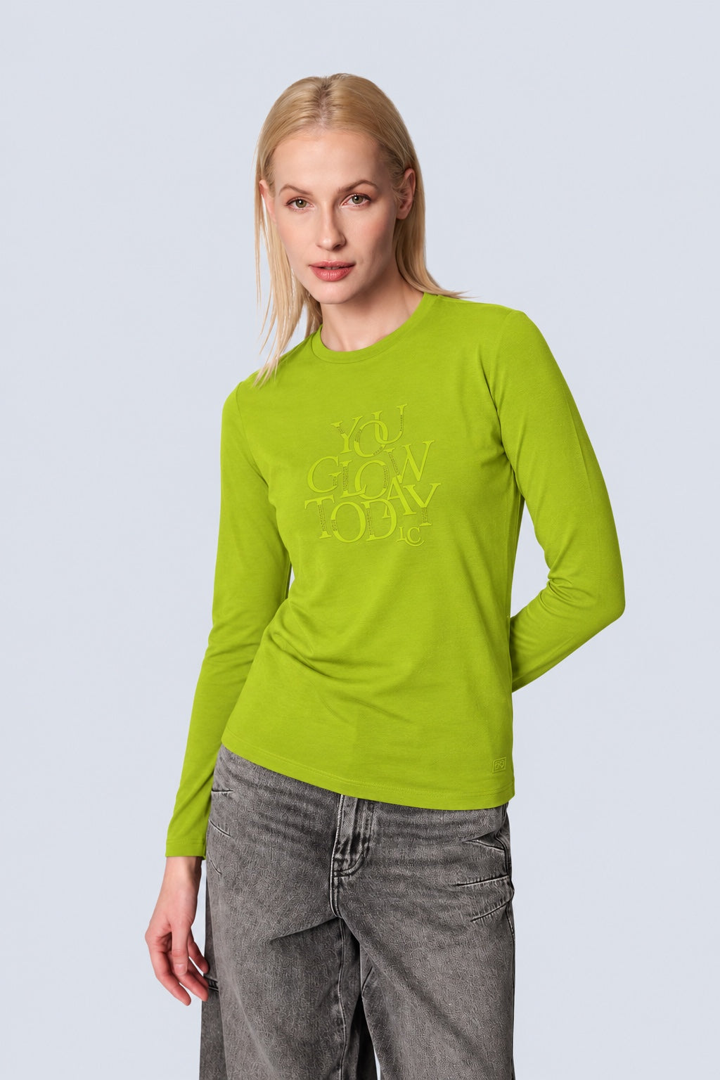 Langarm‑T‑Shirt aus Baumwolle‑Modal‑Mix mit Statement‑Print in green glow