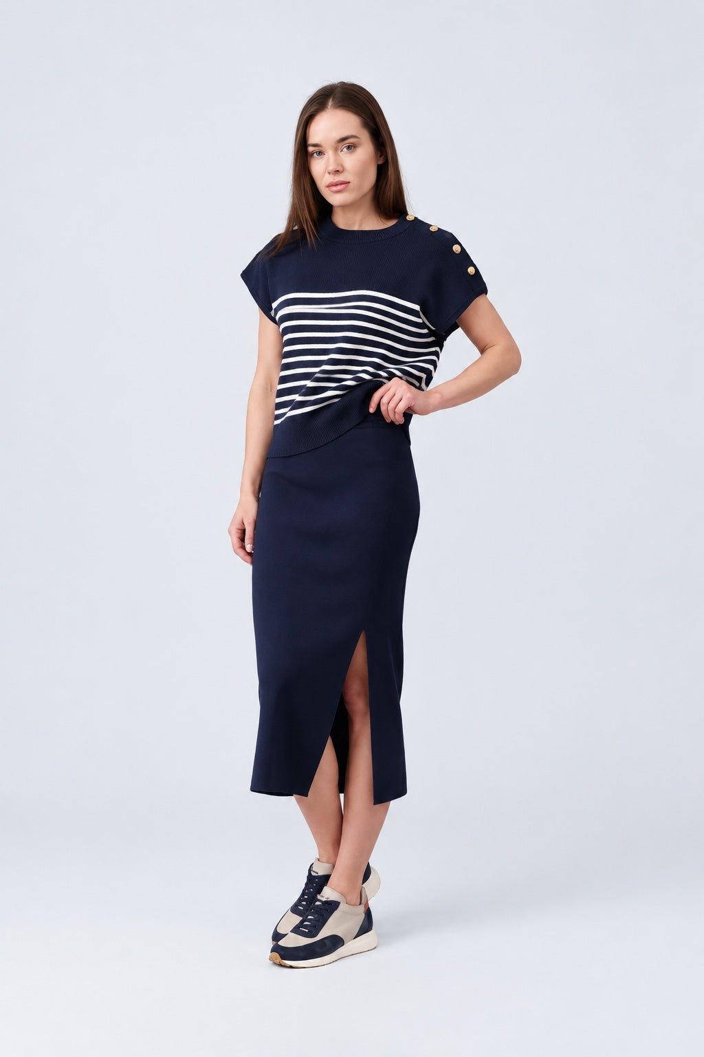 Pullunder aus Viskose‑Polyamid‑Mix mit Streifenmuster und Zierknöpfen in navy stripe 1, Ansicht 2