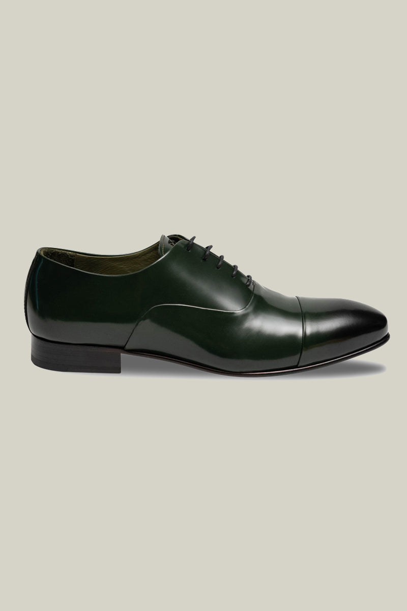 Elegant patent leather oxfords, 75% handmade, in black-red or dark green.