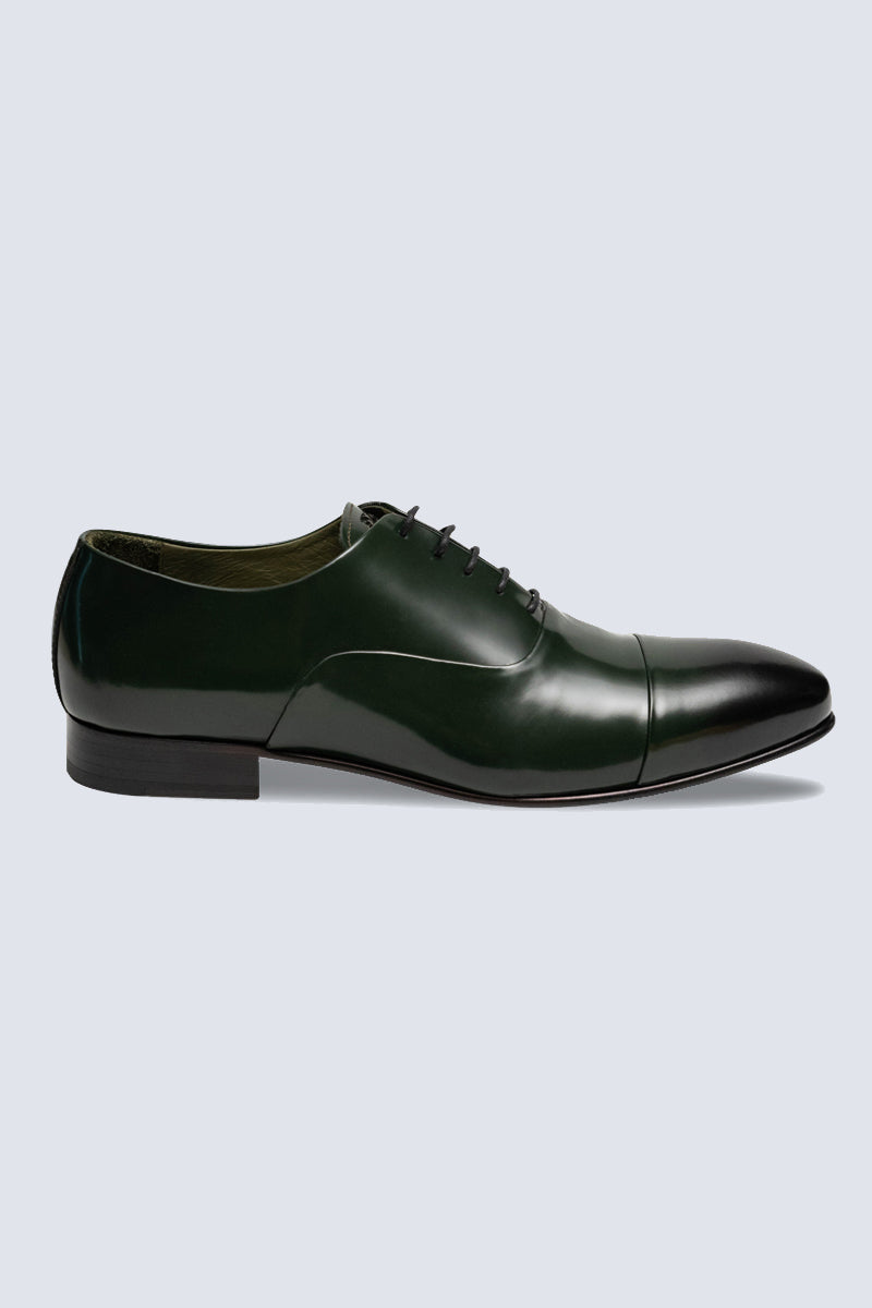 Elegant patent leather oxfords, 75% handmade, in black-red or dark green.