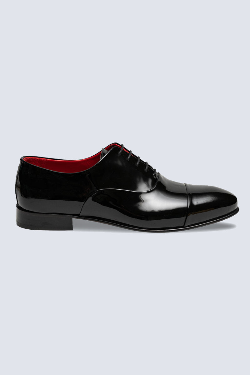 Elegant patent leather oxfords, 75% handmade, in black-red or dark green.