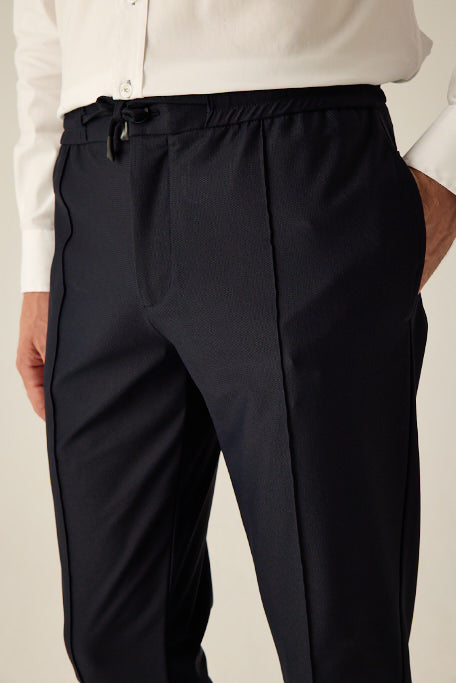 Men's trousers with elastic waistband – classic, modern and comfortable