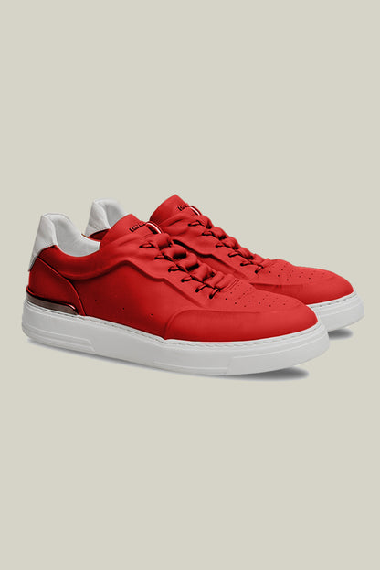 Leather sneakers with concealed lacing.