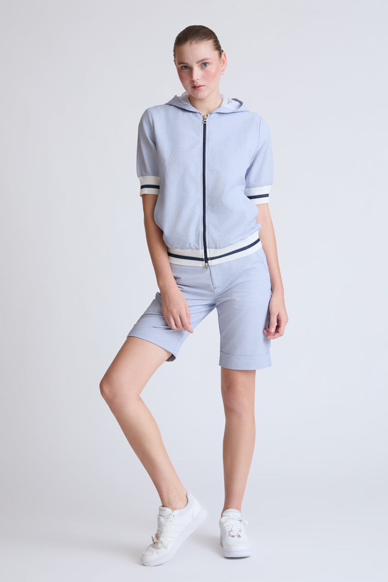 Hooded sweatshirt in cotton-polyester blend with 1/2-length sleeves