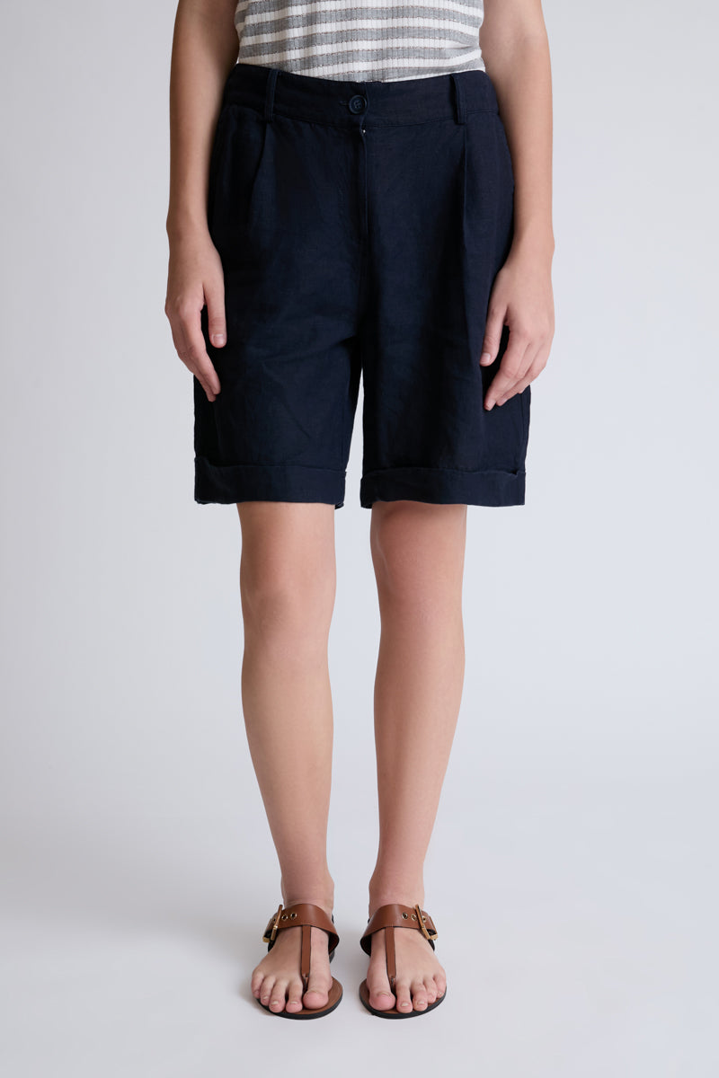 Bermuda-Shorts aus 100 % Leinen mit Umschlagsaum – navy #Farbe_85400 navy