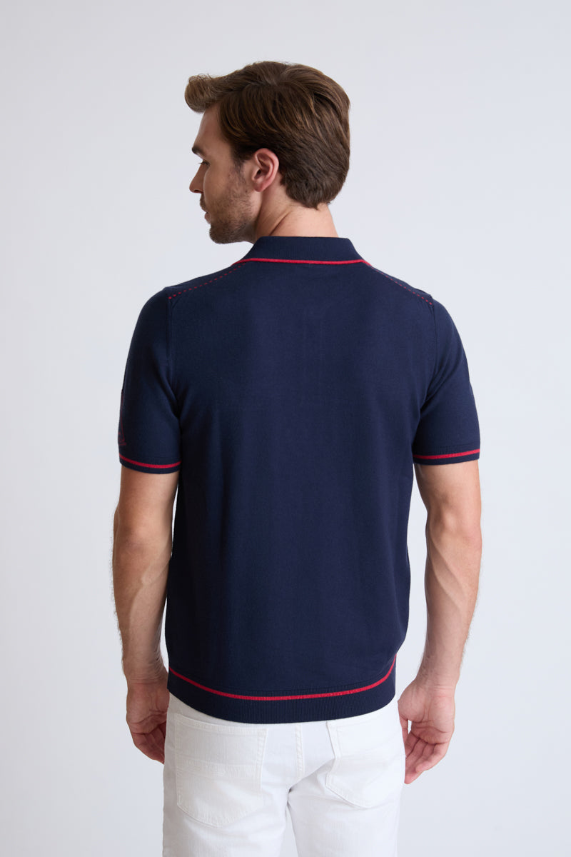 Polo-Shirt aus Viskose-Elasthan-Polyamid-Mix mit Kontrastdetails