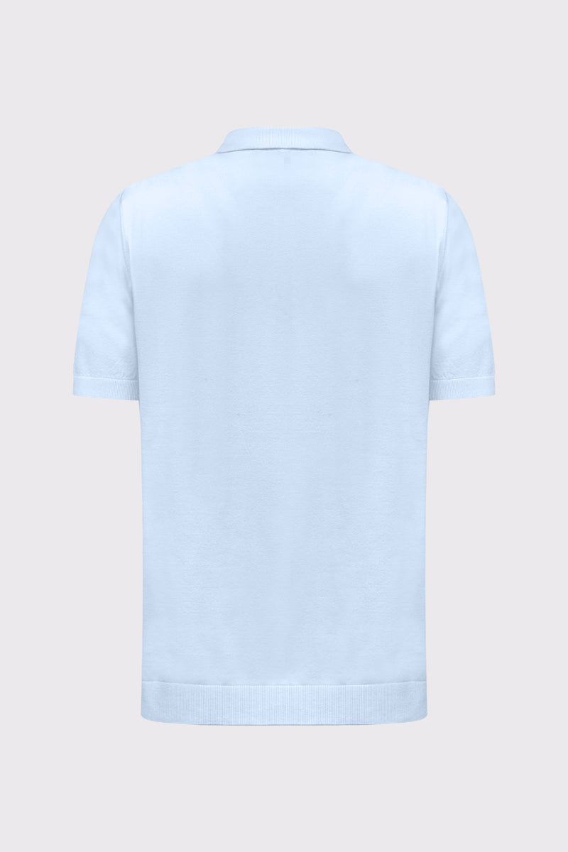 Feinstrick-Polo aus Viskose-Mix – Glatte Struktur & Modern Fit
