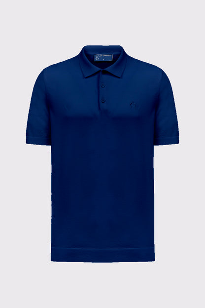 Feinstrick-Polo aus Viskose-Mix – Glatte Struktur & Modern Fit