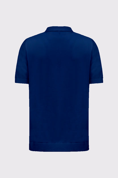 Feinstrick-Polo aus Viskose-Mix – Glatte Struktur & Modern Fit