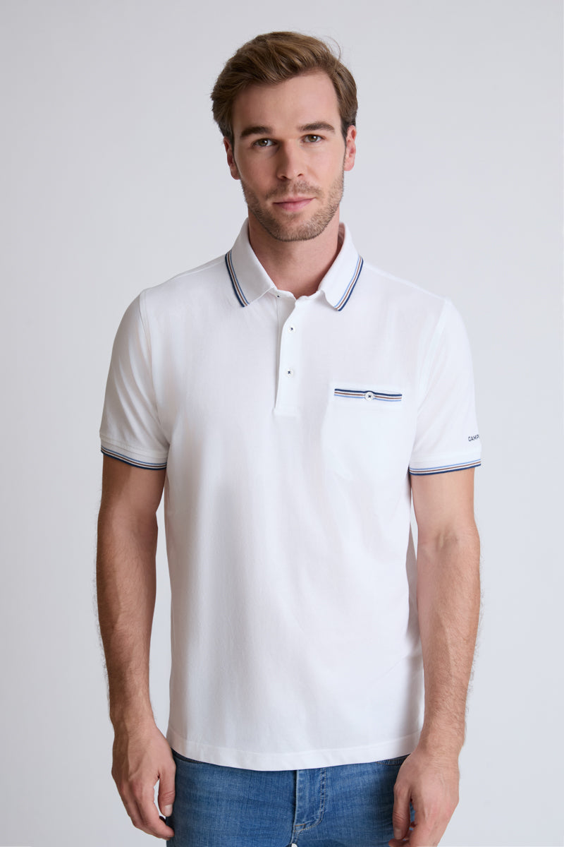 Polo shirt with contrast details