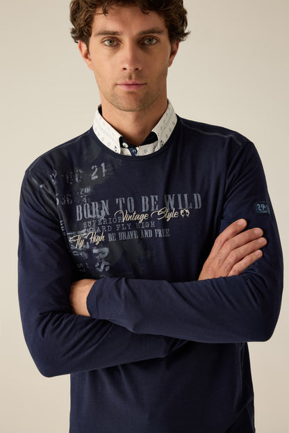 Herren Langarmshirt in Indigo mit Print „Born to be Wild“ – urban, frei, charakterstark
