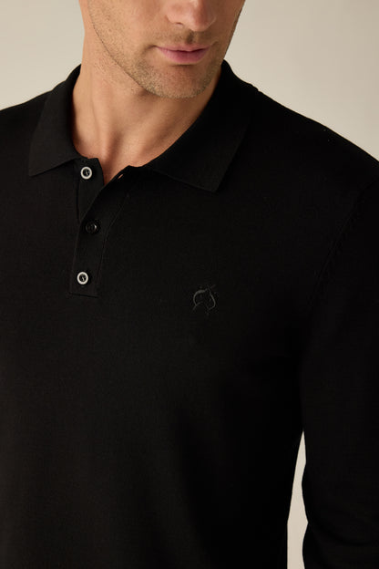 Men's sweater in black