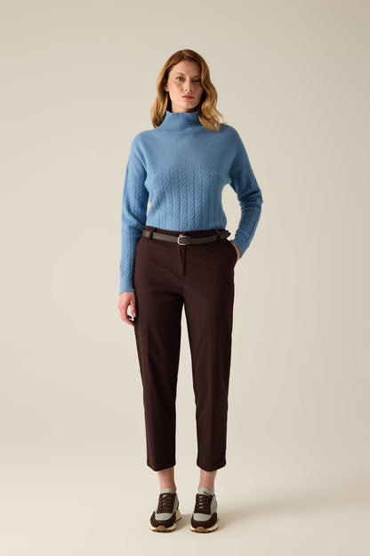 Women's trousers in brown – slim fit classic