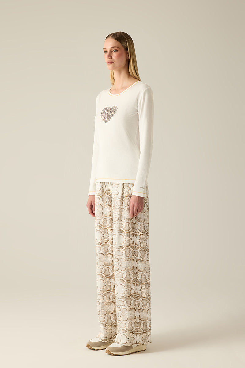 Women's long-sleeved shirt heart design