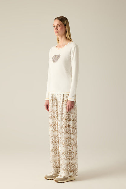 Women's long-sleeved shirt heart design