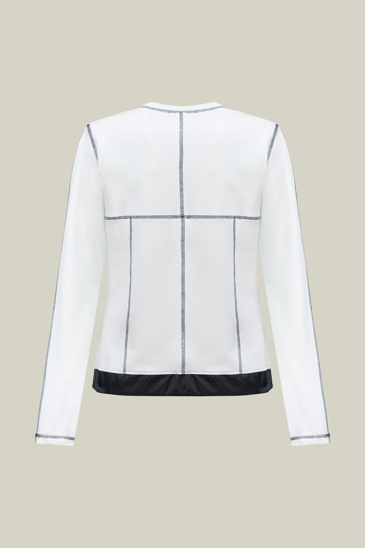 Rundhals-Sweatshirt mit Allover-Ziernähten, edlen Detail-Verzierungen und modernem Materialmix-Saum.