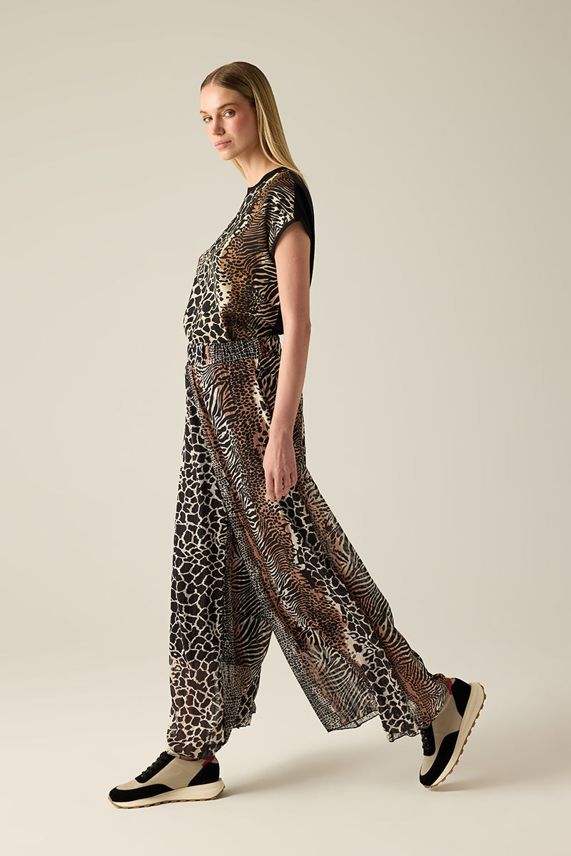 Elegante Marlene-Hose im modernen Animal-Print – hochwertig, stilvoll und perfekt für jeden Anlass.