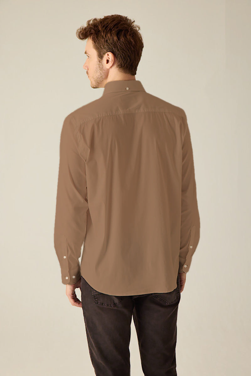 Schlichtes Button-Down-Hemd aus reiner Baumwolle mit feinem Oxford-Besatz im Innenkragensteg. Perfekt für Business und Casual-Looks.