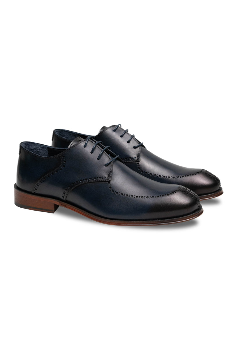 3755603_85400 Eleganter Derby-Brogue mit Lyra-Lochung, Rahmennaht und Lederlaufsohle.