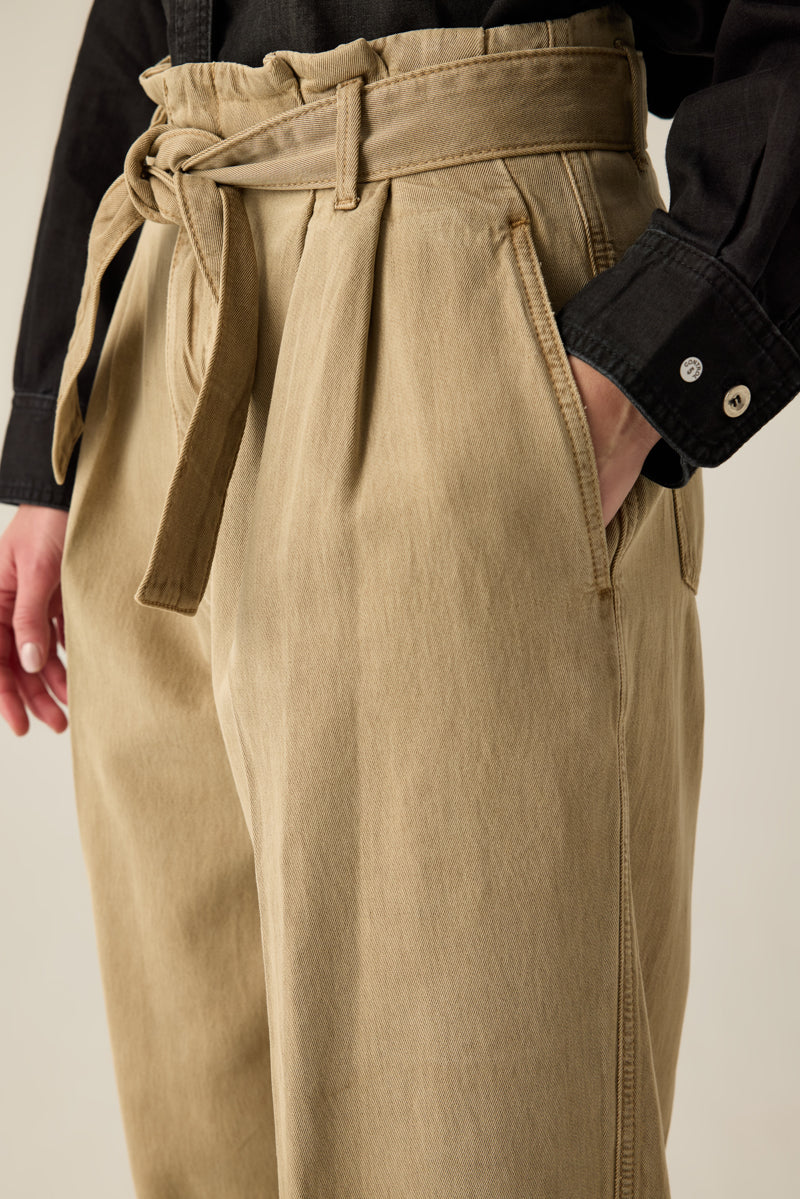 Damen Hose mit Gürtel – Weit geschnitten, Beige