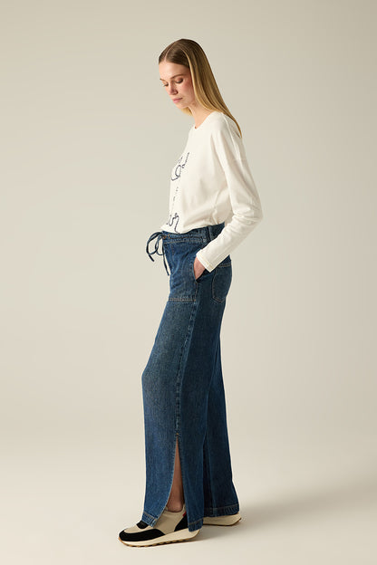 Women's Jeans – Modern design with slit details