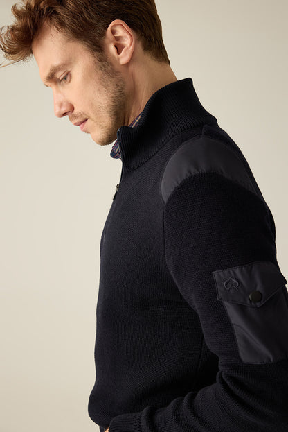 Herren Pullover Modern Fit – Black Strick mit Schulterdetails