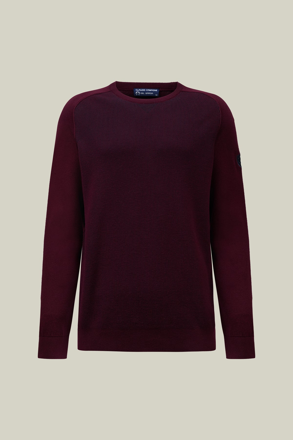 Rundhalspullover mit Raglanärmeln & breitem Ripp – im Navy-Bordeaux-Mix, modern & elegant.