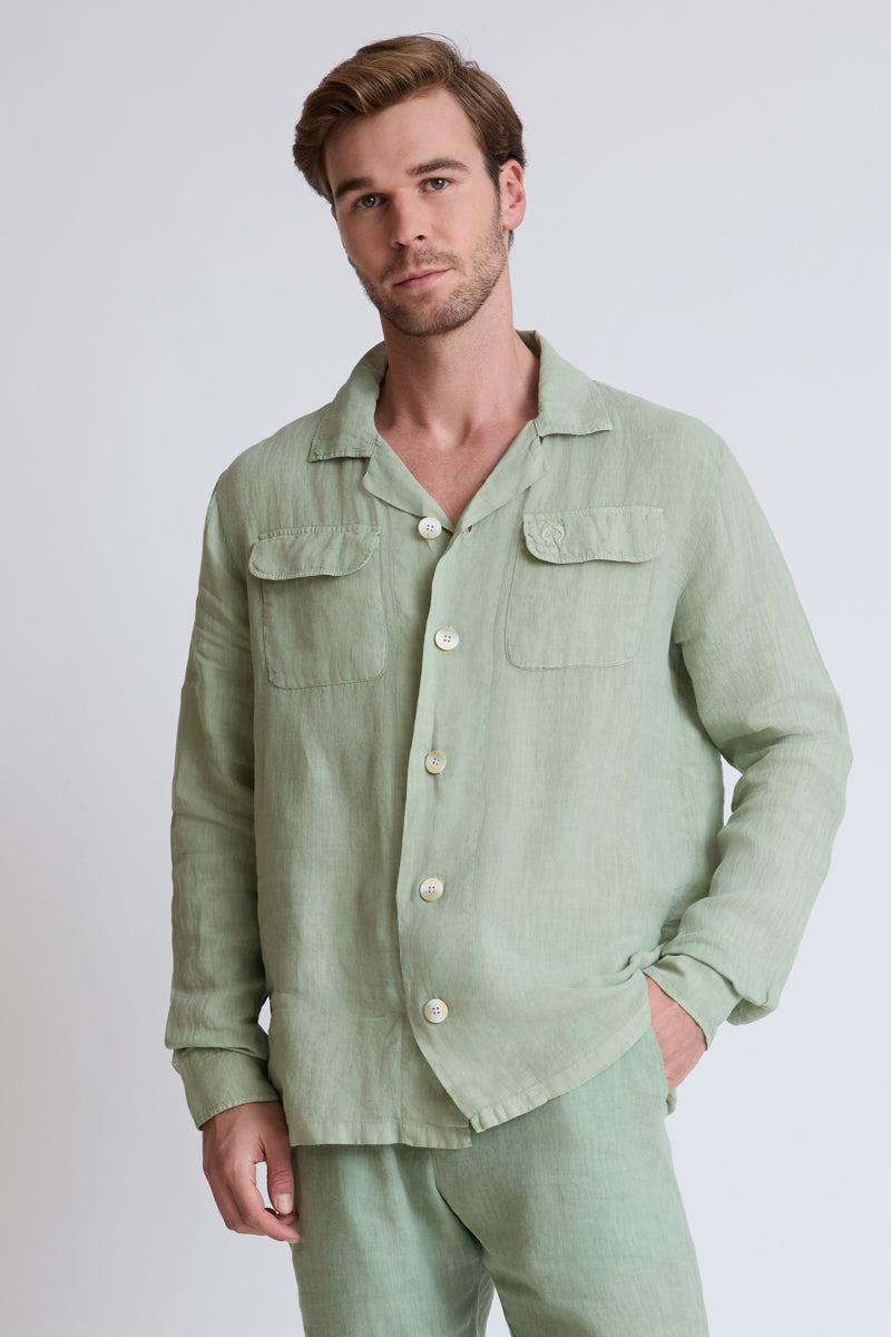 Overshirt aus reinem Leinen mit Knopfleiste und Brusttaschen – light green #Farbe_51700 light green