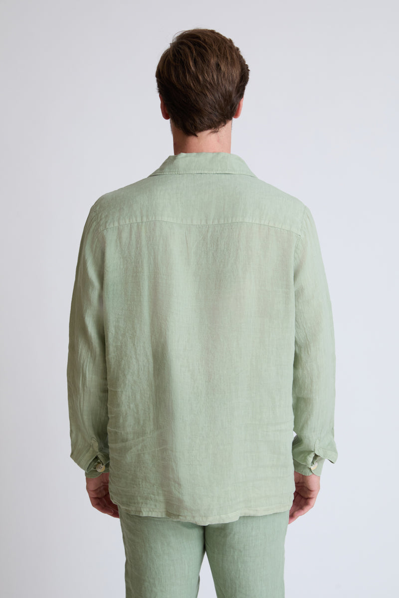 Overshirt aus reinem Leinen mit Knopfleiste und Brusttaschen – light green #Farbe_51700 light green
