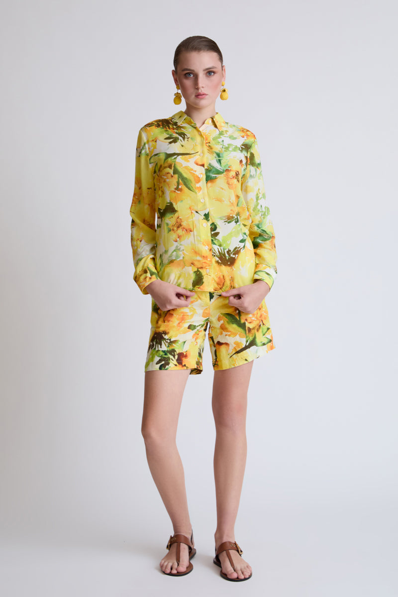 Blouse with floral print and classic shirt collar (long sleeves)