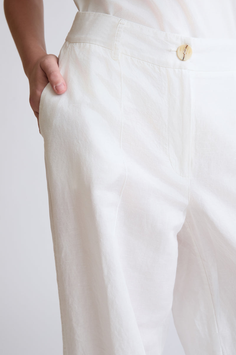 Lycra straight-leg trousers with a crease (Ladies' Trousers)